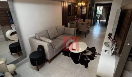 Sobrado totalmente MOBILIADO com 2 dormitórios à vendapor R$ 590.000