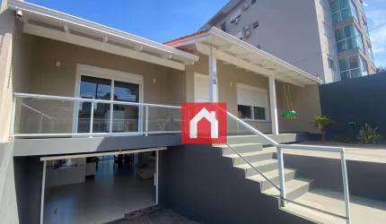 Casa com 3 dormitórios à venda, 222 m² por R$ 1.235.000,00 - Centro - Santa Cruz do Sul/RS