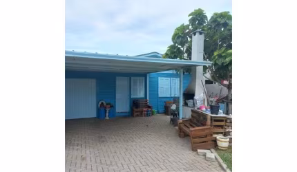 Casa em madeira PORTÃO - RS