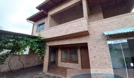 Casa em alvenaria PORTÃO - RS