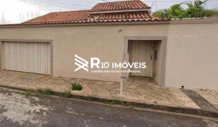 Casa à venda, 4 quartos, 1 suíte, 2 vagas - Bairro SANTA ROSA, Uberlândia MG