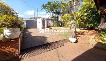 Casa à venda, 4 quartos, 1 suíte, 2 vagas - Bairro TABAJARAS, Uberlândia MG