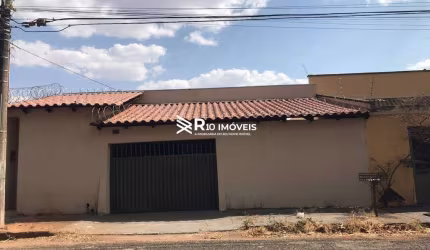Casa à venda, 3 quartos, 1 suíte, 2 vagas - Bairro PACAEMBU, Uberlândia MG