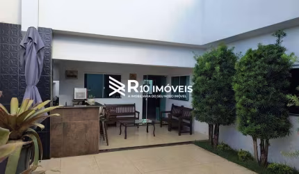 Casa à venda, 3 quartos, 1 suíte, 3 vagas - Bairro Granada, Uberlândia MG