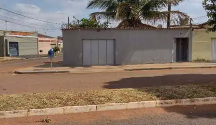 Casa a venda no Bairro Laranjeiras