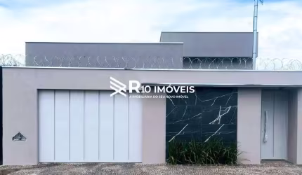 Casa à venda, 3 quartos, 1 suíte, 2 vagas - Bairro NOVO MUNDO, Uberlândia MG