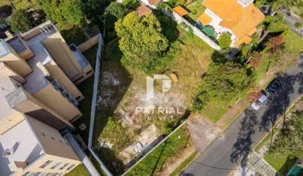 Terreno à venda no Rebouças