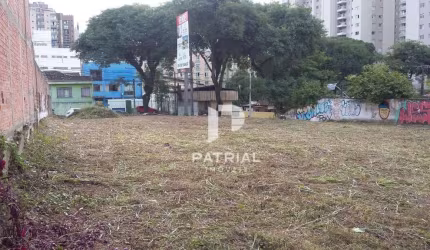 Terreno à venda no Portão