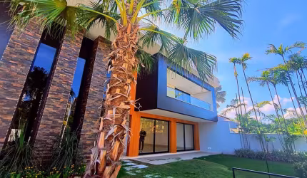 Mansão Alto Padrão, até 6 suítes, 1550m², Quadra de areia, Campo de Futebol, em Condomínio de Luxo na Barra da Tijuca.