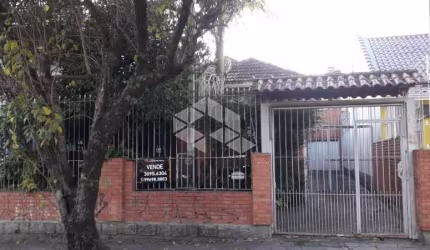Excelente Casa com 03 quartos no bairro Partenon.