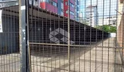 TERRENO COM 581M² PRÓXIMO AO ZAFFARI DO BAIRRO SANTANA