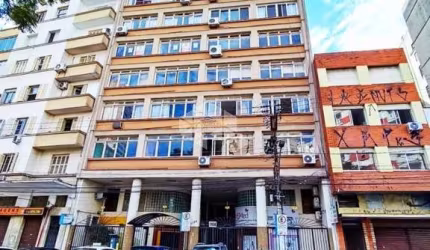 Apartamento à venda com 2 quartos no Centro Historico