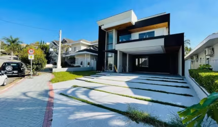 Casa/Sobrado no Urbanova, com 4 suítes, terreno de 582m², com 367² de área construída.