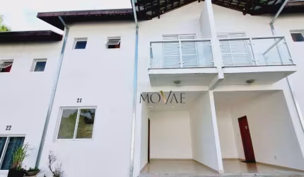 Casa com 2 dormitórios para alugar por R$ 3.080,00/mês - Jardim Uirá - São José dos Campos/SP