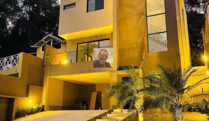 Vende-se Casa NOVA 3 suíes, piscina linda em cond Cond. Vila Verde km 36 RT