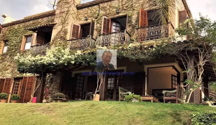 Vende-se Casa 3suítes na Fazendinha (R. Fechada)