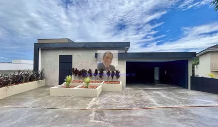Vende-se Linda Casa no Cond. Golf Village / Fazendinha - Zero Km! Moderna,
