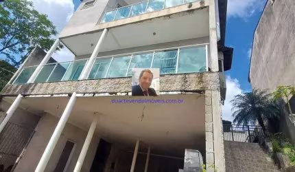 Vende-se Casa 4dorm/1suite, no Residencial Vila D&amp;apos;este em Cotia.