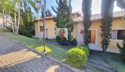 VENDE-SE Casa no Cond Terras do Sol / Vila Velha - 3 domrs / 1 suíte, larei
