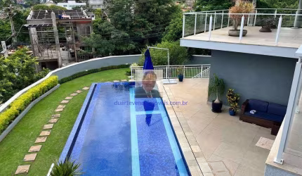 Vende-se Casa no Cond São Paulo II - Nova, moderna, vista p/ o campo de gol