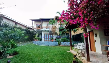 Vende-se Casa no Cond. Nova Higienópolis - 4 dorms / 1 ste + edícula, vista