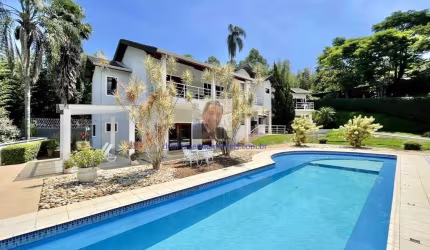 Casa no Cond Dom Henrique II - 5stes. Moderna e impecável, piscina, gourmet
