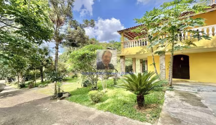 Casa a Venda no Cond. Jardim Colibri - Rústica, avarandada, c/ 3 dorms, qui