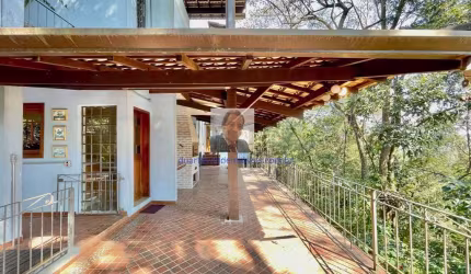 Aluga-se ou Vende-se Casa no Cond. Forest Hills - ESTILO