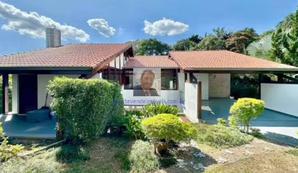 Vende-se Casa no Cond. Recanto Inpla - 2 suítes no corpo principal + 1 suít