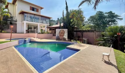 Vende-se linda Casa no Cond. Paineiras II - Linda e impecável! 3 suítes, pi