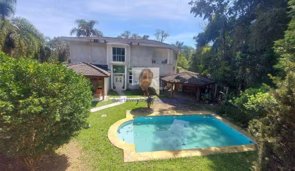 Vende-se Casa 4 suítes, Piscina, Cond. Vila Verde a 3km da Rap. Tav. 
