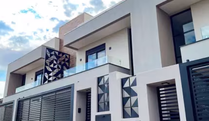 Sobrado a venda em condomínio | COUNTRY VILLAS, no Centro de Cascavel!