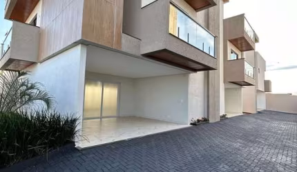 Sobrado com Terraço à venda | Bairro FAG