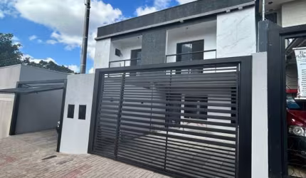Um lindo sobrado em uma das regiões que mais cresce em Cascavel e com valor de oportunidade: Apenas