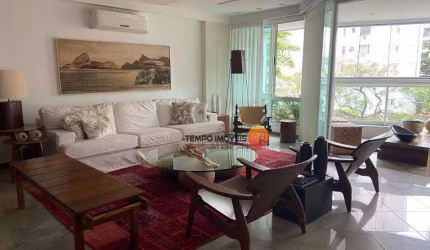 Apartamento com 4 Quartos e 3 banheiros à Venda, 180 m² por R$ 1.780.000