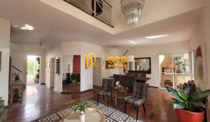 Casa de Condomínio  280 metros com 4 suites, na Chácara Santo Antonio.
