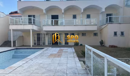 Casa para venda e locação de 682m² em Campo Belo