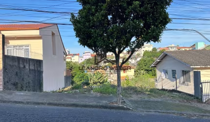 Terreno em Barreiros com 449,50m² - Escritura Pública - Sâo José/SC