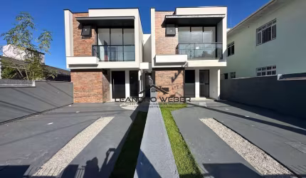 Sobrado 3 Dormitórios - Areias- São José/SC