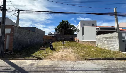 Terreno com 360m² no Bairro Areias em São José/SC