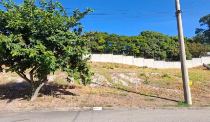TERRENO DE ESQUINA EM VOTORANTIM