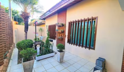CASA  MÉDIO PADRÃO A VENDA NA VILA HORTÊNCIA