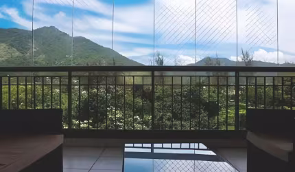Apartamento mobiliado à Venda no Recreio dos Bandeirantes – Condomínio Thaiclub (Barra Bonita)