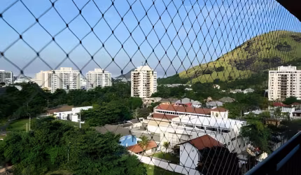 Apartamento mobiliado à Venda no Recreio dos Bandeirantes – Condomínio Thaiclub (Barra Bonita)