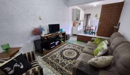 Casa com 2 dormitórios à venda, 165 m² por R$ 450.000,00 - Centro - Carapicuíba/SP