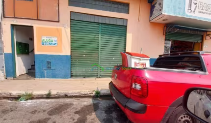 Salão Comercial para alugar, 60 m² por R$ 1.840/mês - Centro de Carapicuíba/SP