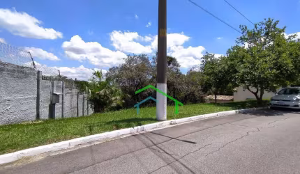 Terreno Espaçoso de 500m² no Condomínio Tarumã - Construa a Casa dos Seus Sonhos com Segurança e Lazer!