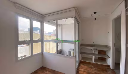 Sala Comercial no Centro de Carapicuíba - Localização Privilegiada Próxima ao Calçadão e Estação!