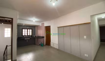 Casa com 2 dormitórios para alugar por R$ 1.321,00/mês - Vila Silva Ribeiro - Carapicuíba/SP