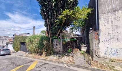Terreno à venda em Carapicuíba - 139 m²